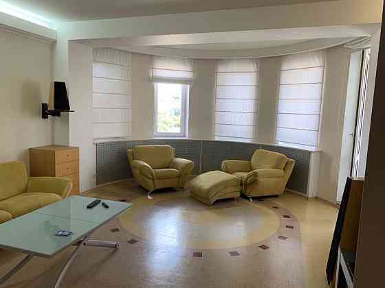 Сдам 3 ком в центре ,пер.Шевченко Днепр