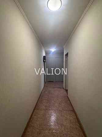 Продаж 3 к квартири без ремонту метро Дорогожичі вул Бакінська Киев