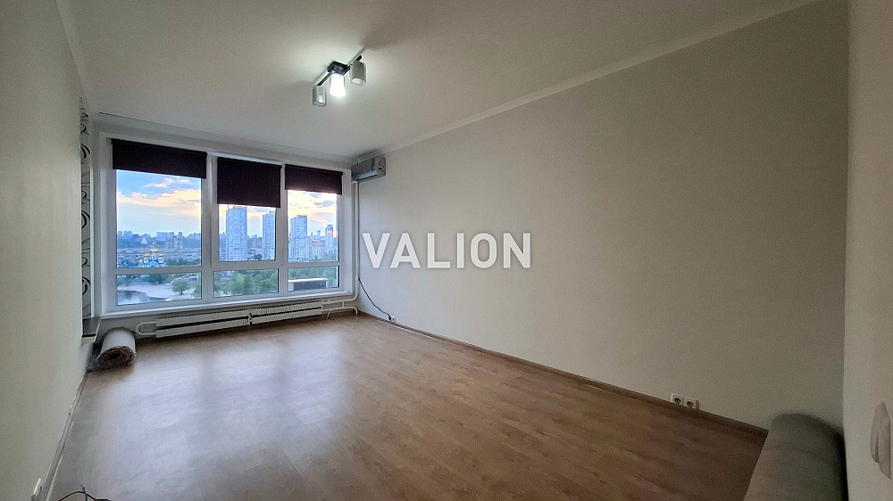 Продаж 1 кімн. квартири з ремонтом Березняки, вул. Березняківська Киев - изображение 1