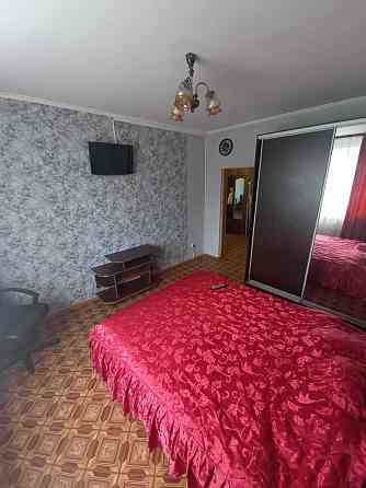 Дніпровська Набережна 2-к квартиру Дарницький Вільна Киев