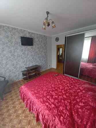 Дніпровська Набережна 2-к квартиру Дарницький Вільна Киев