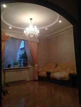 Своя 3-х кв Ю.Ильенко. до 100м  Вход в МЕТРО " Лукъяновка". Киев