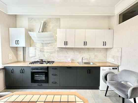 Продаж! 3-кімнатної кв із закритим двором+парковка Запорожье