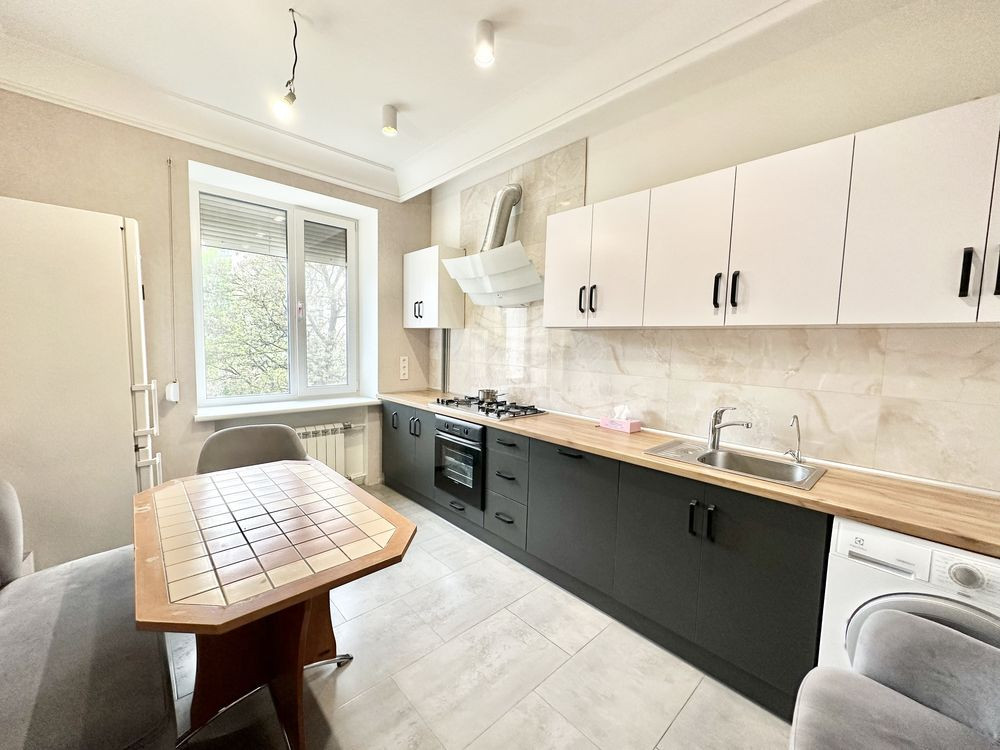 Продаж! 3-кімнатної кв із закритим двором+парковка Запоріжжя - зображення 1