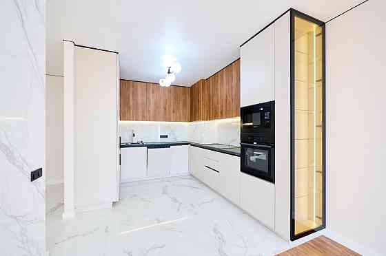 Двокімнатна квартира з дизайнерським ремонтом меблями та технікою Ивано-Франковск