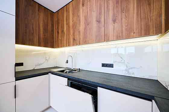 Двокімнатна квартира з дизайнерським ремонтом меблями та технікою Ивано-Франковск