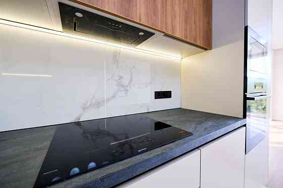 Двокімнатна квартира з дизайнерським ремонтом меблями та технікою Ивано-Франковск