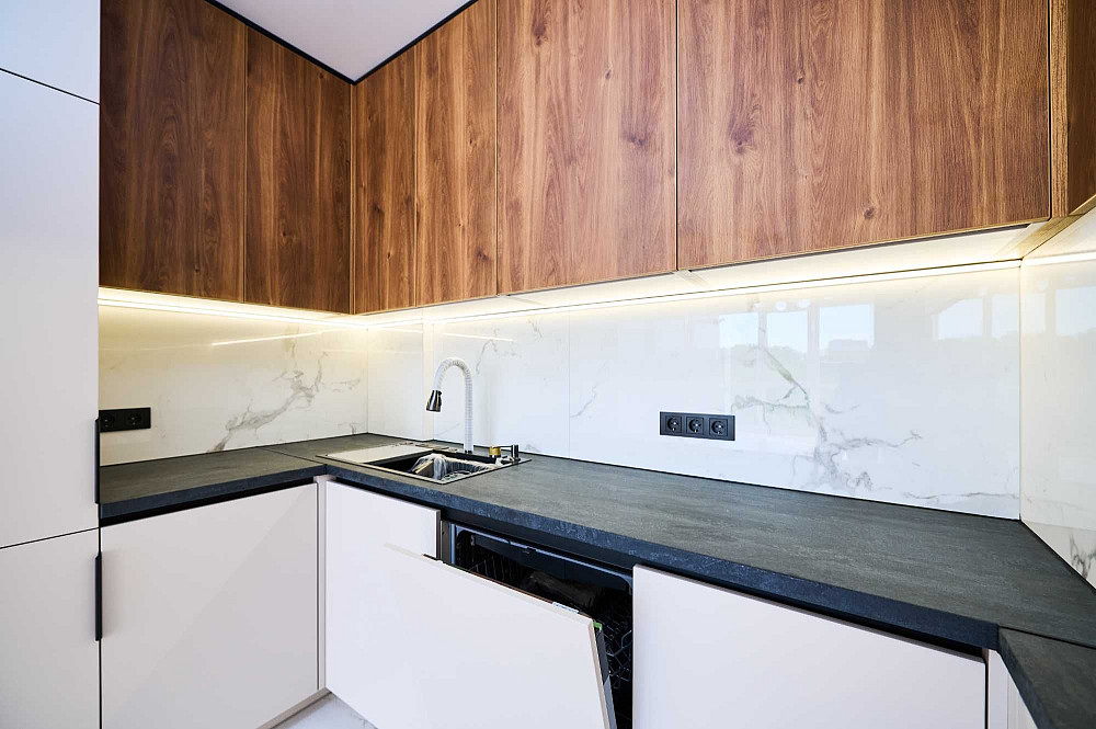 Двокімнатна квартира з дизайнерським ремонтом меблями та технікою Ивано-Франковск - изображение 5