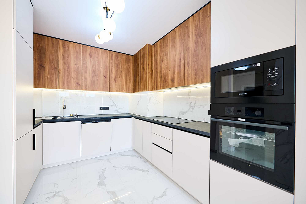 Двокімнатна квартира з дизайнерським ремонтом меблями та технікою Ивано-Франковск - изображение 2