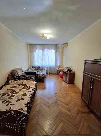 Продам 3к квартиру ,  2 этаж 9 эт. дом . Чорноморськ