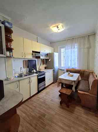 Продам 3к квартиру ,  2 этаж 9 эт. дом . Чорноморськ