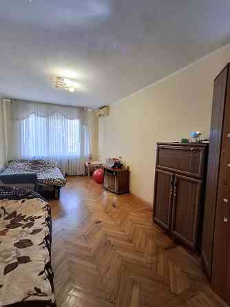Продам 3к квартиру ,  2 этаж 9 эт. дом . Чорноморськ