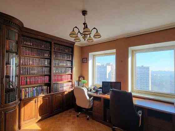 Житло з панорамою столиці та атмосферою заміського спокою! Київ