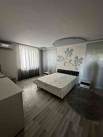 Квартиира 2 окремі спальні. Минай ближній. Минай