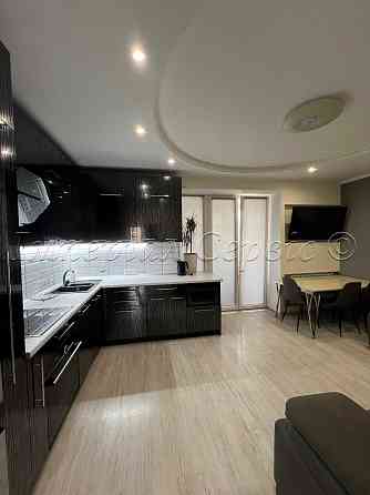 Здам 3 кімнатну квартиру по вул. Богдана Хмельницького Запоріжжя