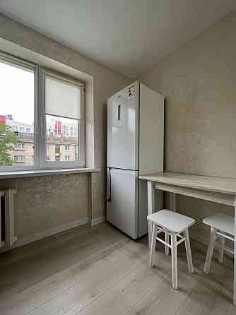 ПЕРША ЗДАЧА! Здам 1 кімнатну, ПРОСПЕКТ (МІКРОРАЙОН), є балкон! вільна! Черновцы