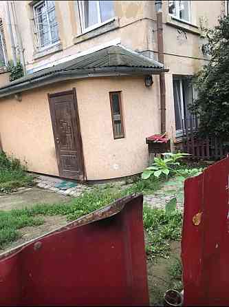 оренда 3 кімнати квартири з гаражем і подвірям центр Ивано-Франковск