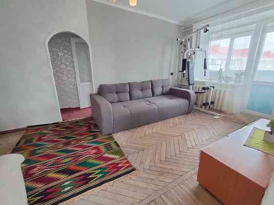 метро Нивки, Сирецька 10-15 хв. 2-х.кім, газ, перша здача Київ