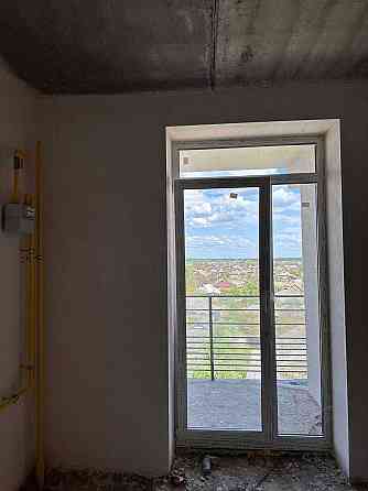 1к квартира із початковим ремонтом. Будинок газифікований. Є балкон Дымер