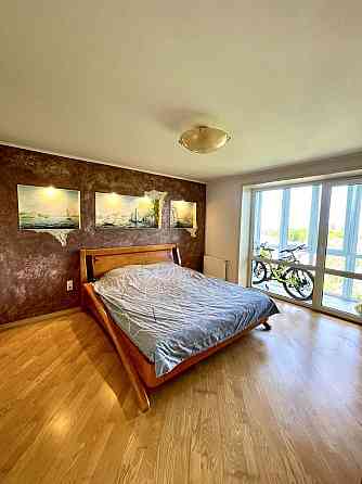 Продаж 2-кімн квартири (+кухня-вітальня) в районі Голівуду Чернигов