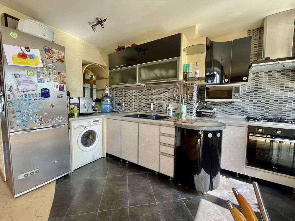 Продаж 2-кімн квартири (+кухня-вітальня) в районі Голівуду Чернігів - зображення 4