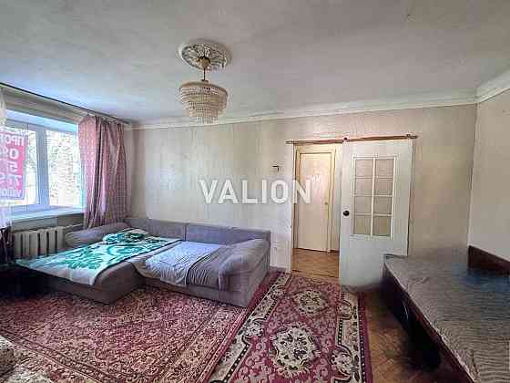 Продаж 2-кімн. квартири без ремонту вул.Цитадельна метро Печерська Київ
