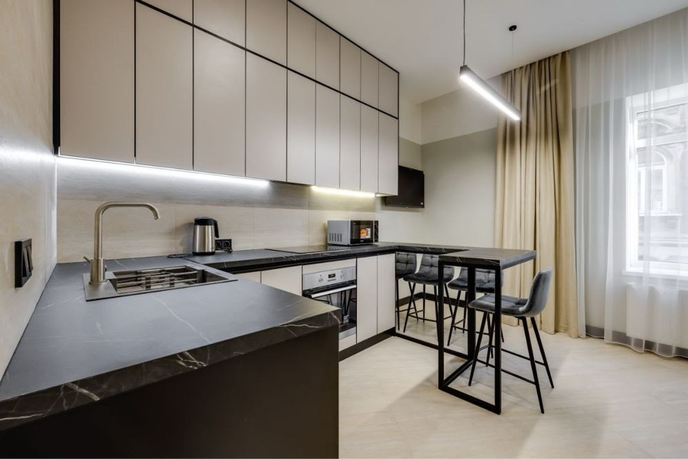 Продаж квартири з дизайнерським ремонтом. Вул. Івана Франка. Львів - зображення 1