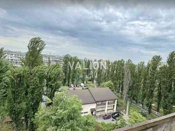 Продаж 3-кімн. квартири без Ремонту Русанівка бульвар І. Шамо Давидова Київ