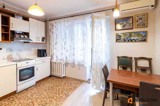 Без % Продаж 2к.квартира п-т Василя Порика 7-А Киев