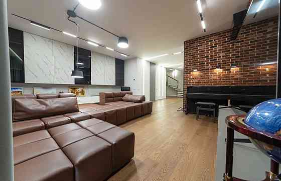 видовий  пентхаус з дизайнерським ремонтом. ЖК Автограф Киев