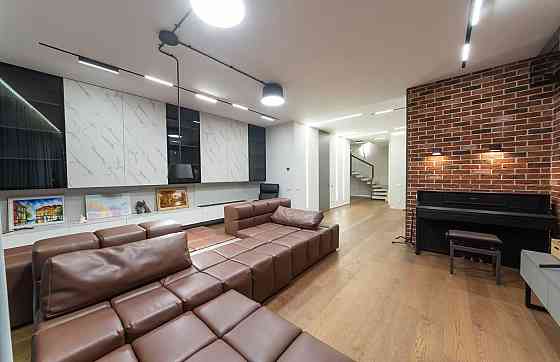 видовий  пентхаус з дизайнерським ремонтом. ЖК Автограф Киев