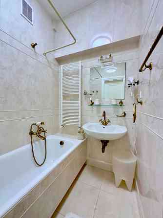 Оренда дизайнерської 2-кімнатної квартири вул. Квітнева 10 Львов