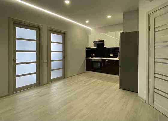 Продам 2- х ком в 54 Жемчужине Крижанівка