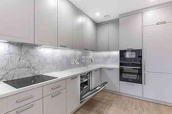 Терміновий продаж квартири 98м 3 кімнати ЖК "Галактика" вул Сверстюка Київ