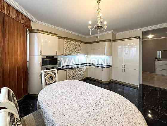 Продаж 3К квартири 131 кв.м. в ЖК по вул. Солом'янська 15а Київ