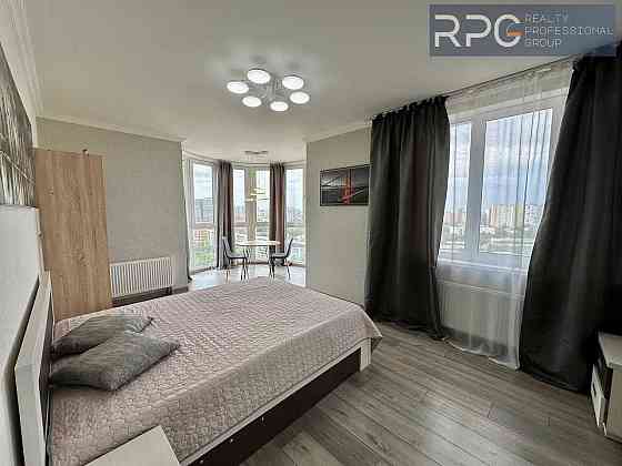 Оренда 3-к квартири ЖК Авангард Виставковий центр Голосіївський район Киев