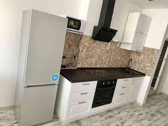 Оренда 1-кімн. 42 м.кв м.Мінська 10 хв. їзди Київ