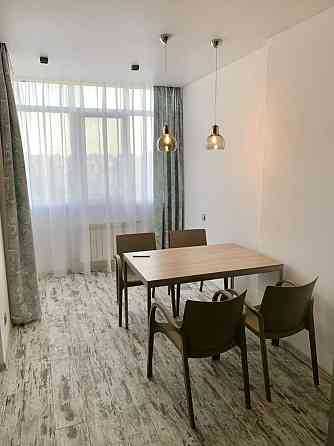 Оренда 1-кімн. 42 м.кв м.Мінська 10 хв. їзди Київ