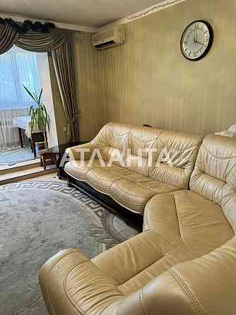 Квартира всего в нескольких шагах от исторического центра Одессы. Одесса