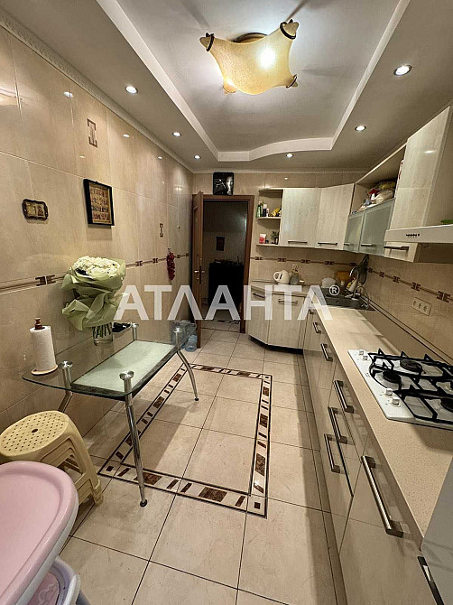 Квартира всего в нескольких шагах от исторического центра Одессы. Одесса - изображение 3