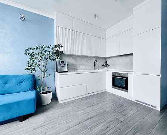 Дизайнерська трикімнатна квартира  16–17 поверх, Сергія Данченка, 32-А Київ