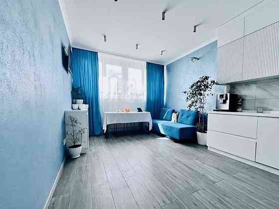 Дизайнерська трикімнатна квартира  16–17 поверх, Сергія Данченка, 32-А Київ