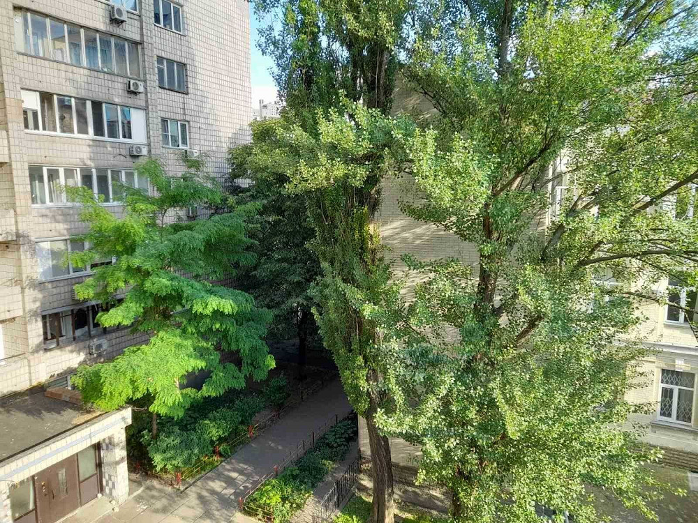 Печерськ Арсенальна. Від власника. Під ремонт Киев - изображение 2