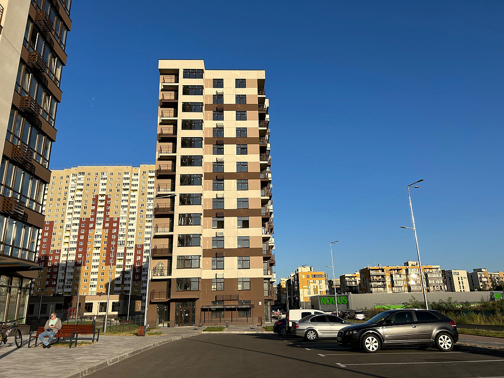 ЖК Варшавський 2 продам Без% Найкраща Готова Квартира 70 м2 8 поверх Київ - зображення 3