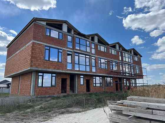 Продам квартиру в Золотых Ключах Кропивник