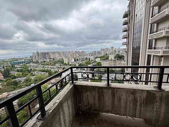 Трикімнатна квартира з сімейним паркінгом у зданому ЖК на Фонтані Одесса