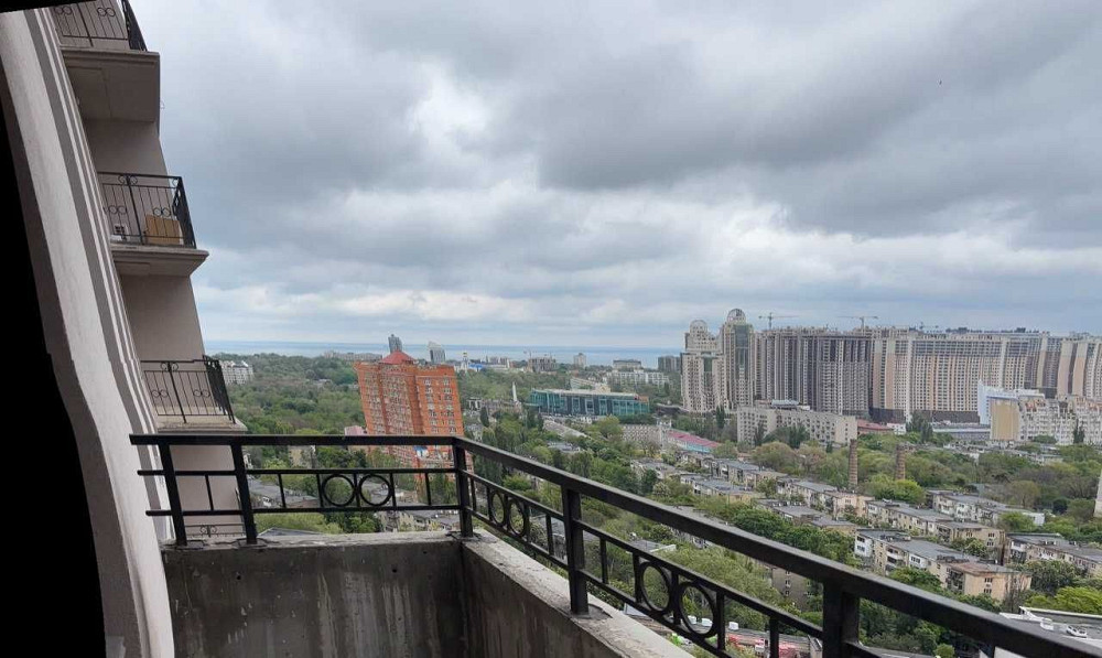 Трикімнатна квартира з сімейним паркінгом у зданому ЖК на Фонтані Одесса - изображение 1