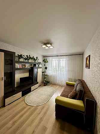 Продаж двокімнатної квартири в районі 12 школи Грушвиця Перша