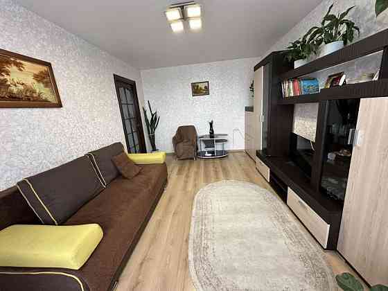 Продаж двокімнатної квартири в районі 12 школи Грушвиця Перша