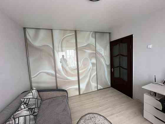 Продаж двокімнатної квартири в районі 12 школи Грушвиця Перша